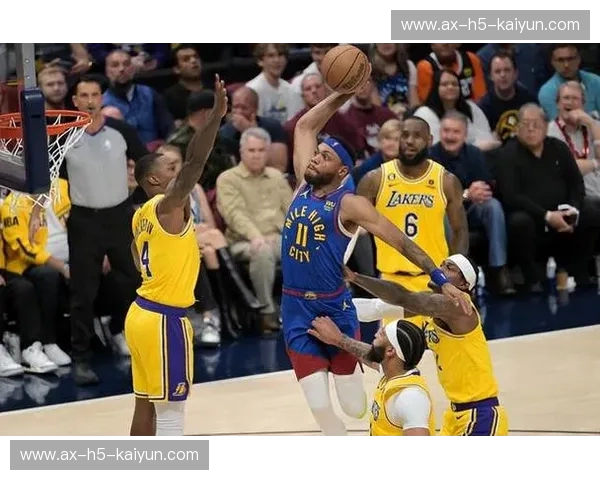 怀特vs布朗：一场关于灵魂底色的终极博弈